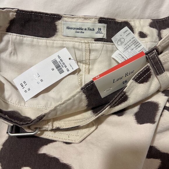 NWT A&F Low Rise Belted Denim Mini Skort in Cow Print size 26 / 2 - Picture 8 of 16